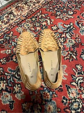 Nisolo Woven Leather Slip-On Flats in Tan